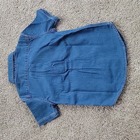NWT Boys Gap Denim Button Down Shirt Size Small 6-7 - Picture 2 of 5